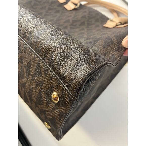 MCHAEL KORS, BROWN, TAN SIGNATURE PVC LETATHER SHOULDER BAG - Picture 15 of 16